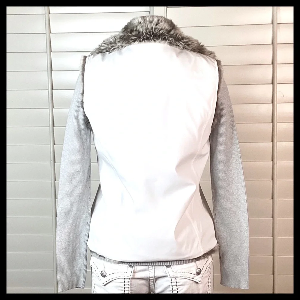 KRISIN BLAKE Reversible Faux Fur Vest - Picture 7 of 12